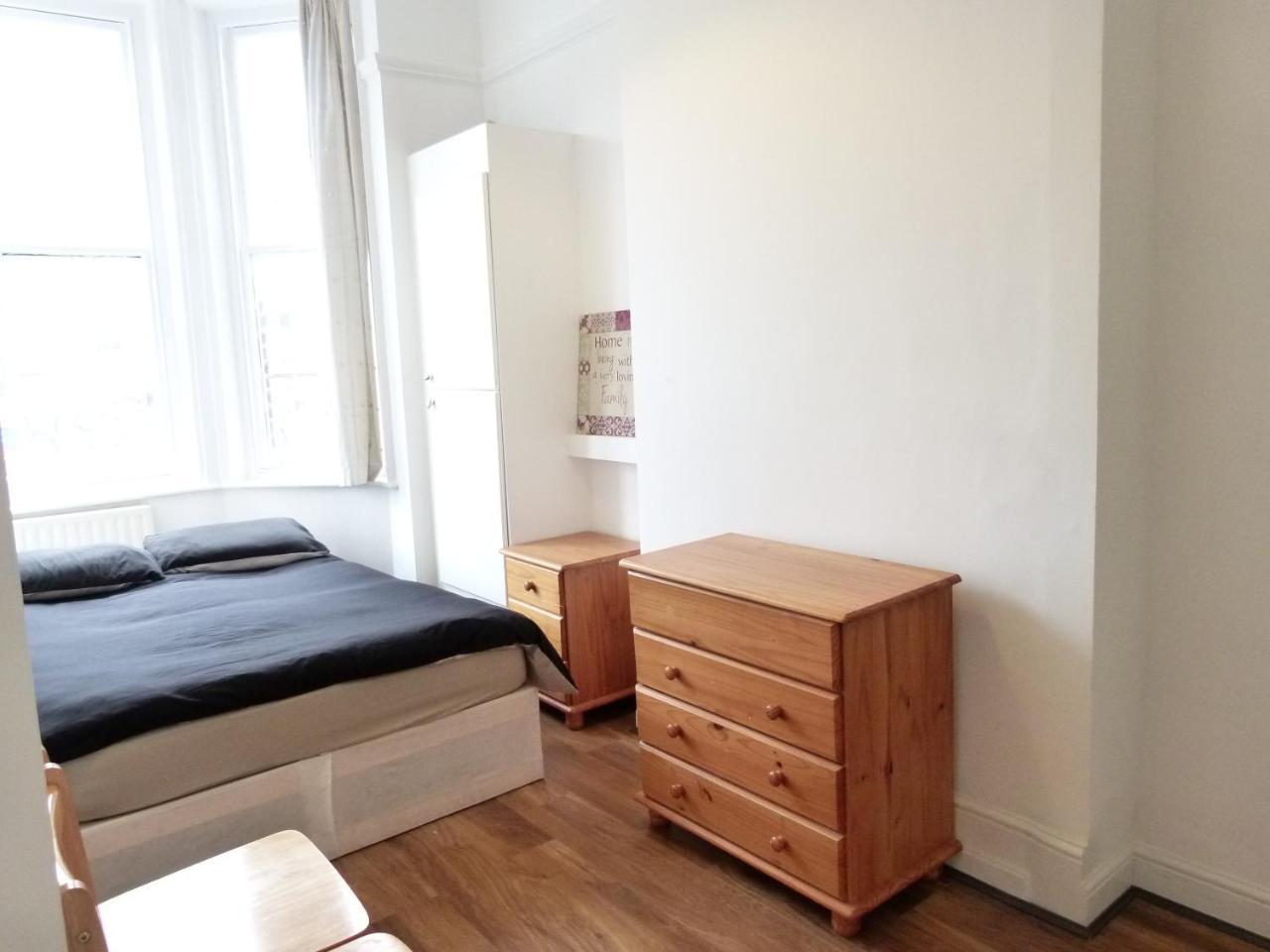 Beautiful Family Barons Court Appartement Londres